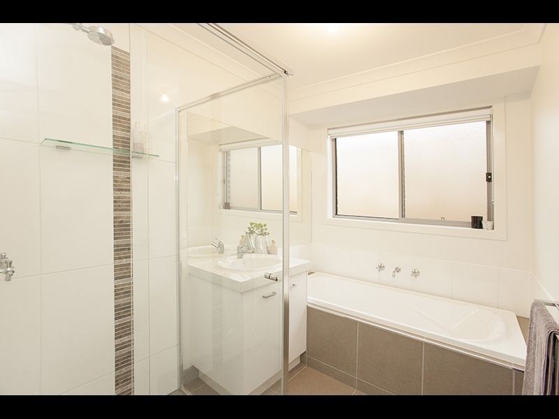 5B Liechardt Close, Warragul VIC 3820