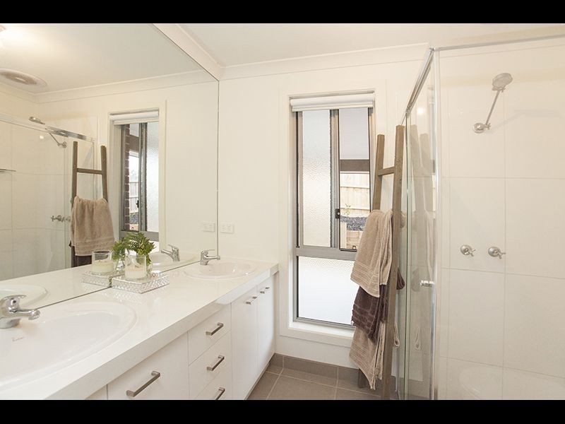 5B Liechardt Close, Warragul VIC 3820