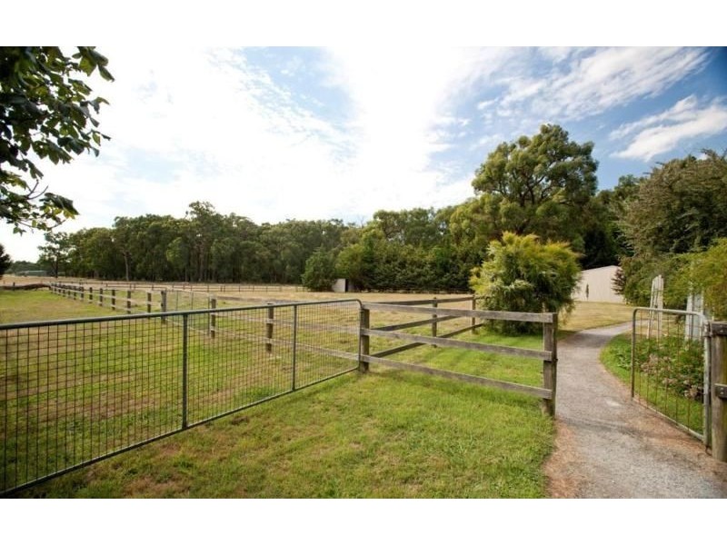 153 Darnum Shady Creek Road, Darnum VIC 3822