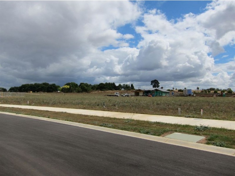 Lot 163 Twin Ranges Drive, Warragul VIC 3820