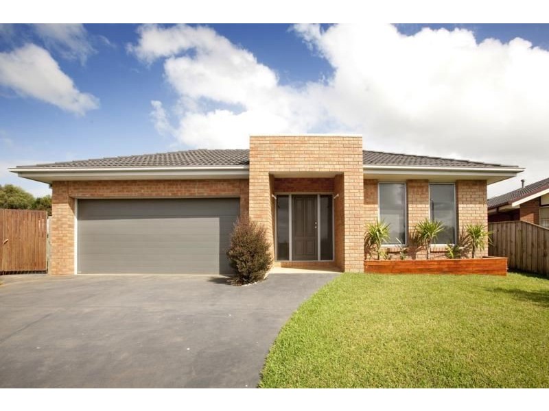 5 Barton Court, Warragul VIC 3820