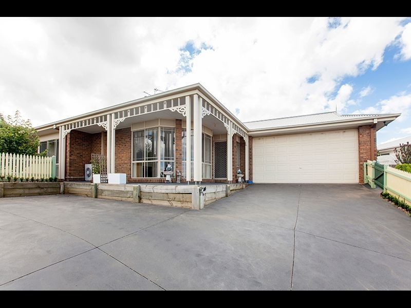 5 Kenneth Court, Neerim South VIC 3831