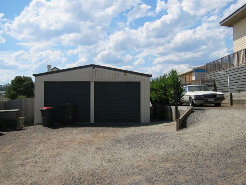 13 Jindivick Neerim South Road, Neerim South VIC 3831