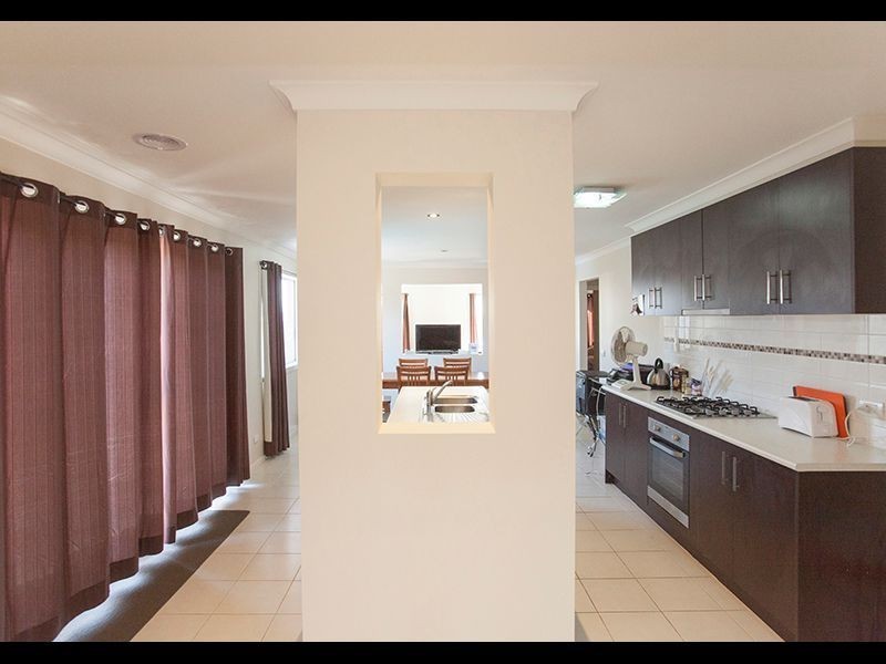 9 Vincent Boulevard, Trafalgar VIC 3824