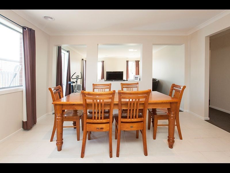 9 Vincent Boulevard, Trafalgar VIC 3824