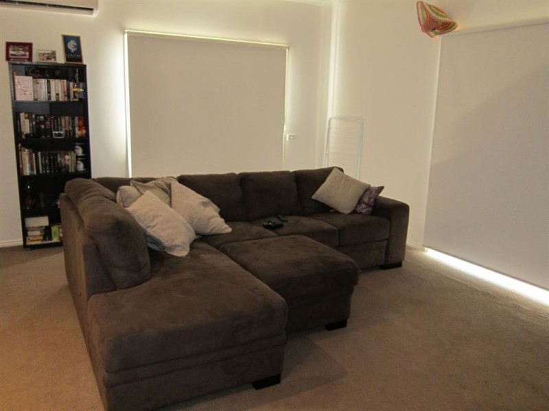 33 Clifford Drive, Drouin VIC 3818