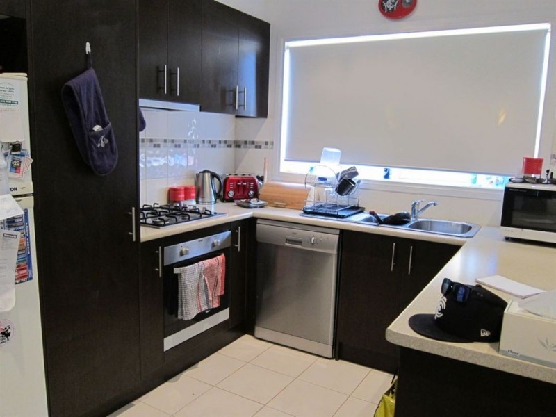 33 Clifford Drive, Drouin VIC 3818