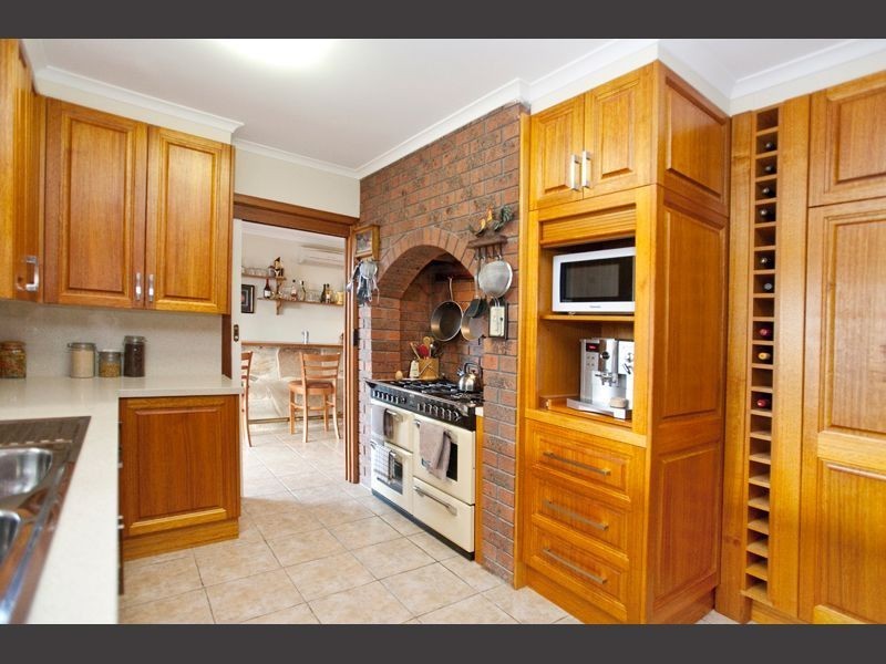 33 Walnut Road, Trafalgar South VIC 3824
