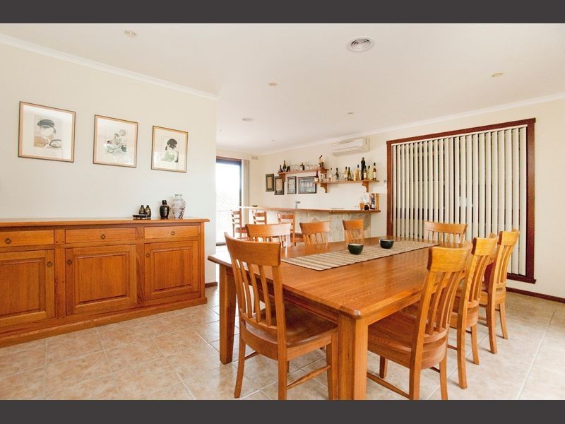 33 Walnut Road, Trafalgar South VIC 3824