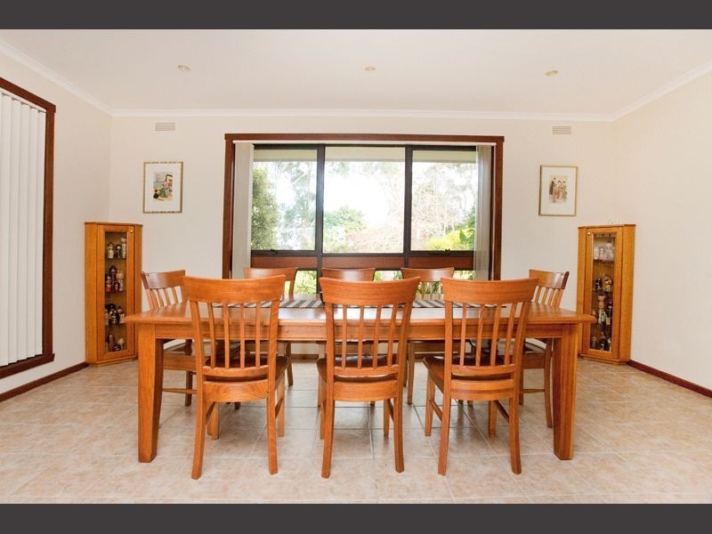 33 Walnut Road, Trafalgar South VIC 3824