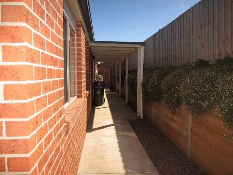 12 Skipton Street, Drouin VIC 3818