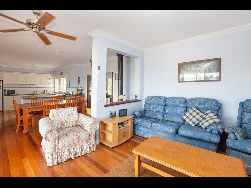 21 Old Sale Road, Buln Buln VIC 3821