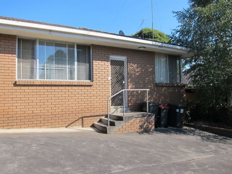 2/4 Churchill Street, Warragul VIC 3820