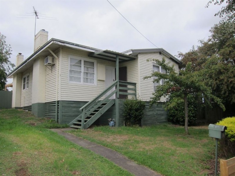 2 Dunn Street, Warragul VIC 3820
