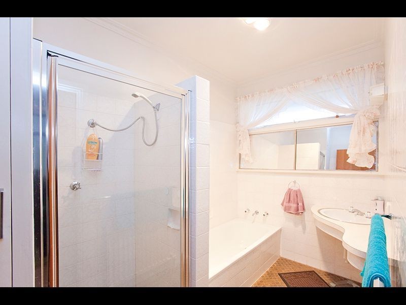 9 Rangeview Street, Warragul VIC 3820