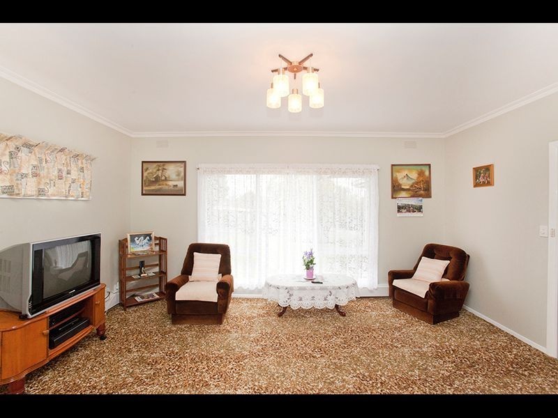 9 Rangeview Street, Warragul VIC 3820