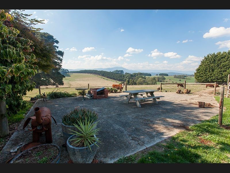 17 Olsson Road, Neerim North VIC 3832