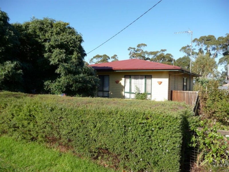 84 Longwarry Road, Drouin VIC 3818