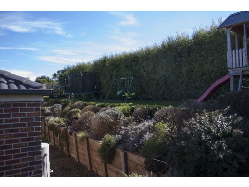 25 Burtonwood Court, Neerim South VIC 3831