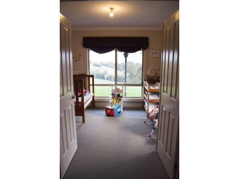 25 Burtonwood Court, Neerim South VIC 3831