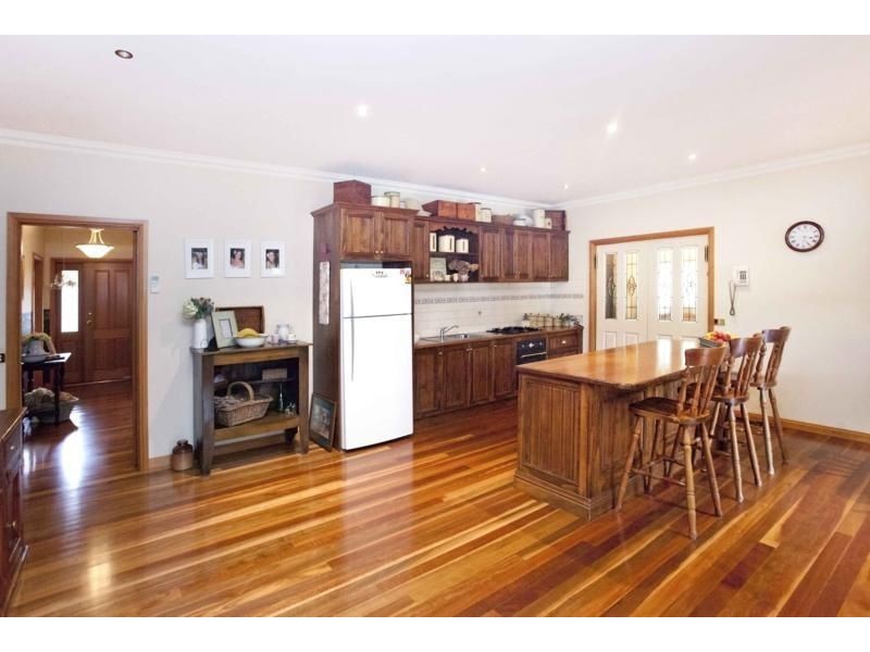 9 Bella Vista Drive, Warragul VIC 3820