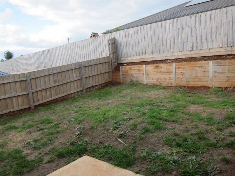 80 Cook Street, Drouin VIC 3818