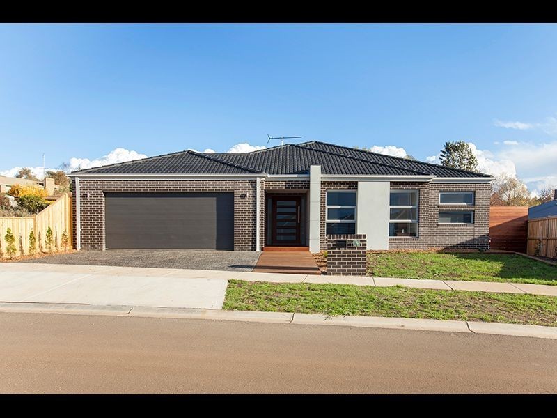 35 Armadale Drive, Warragul VIC 3820