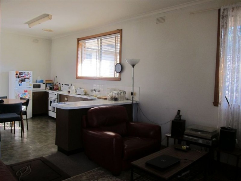 2/4 Churchill Street, Warragul VIC 3820