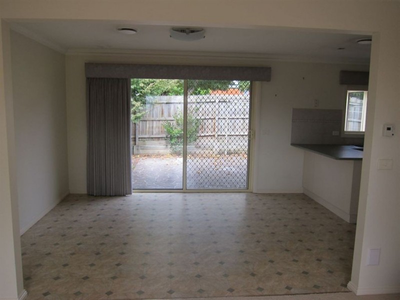 3/96 Albert Road, Warragul VIC 3820