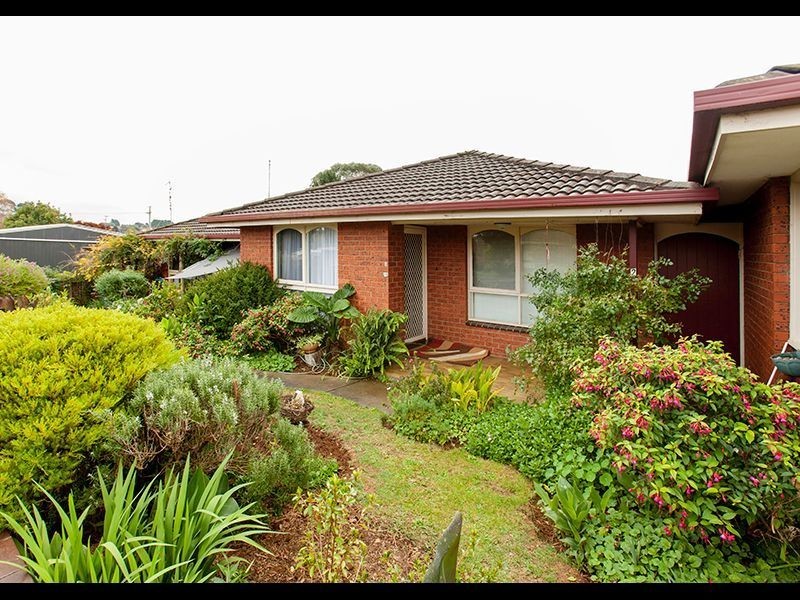 2/15 Archibald Crescent, Warragul VIC 3820