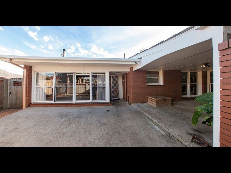 77 Brandy Creek Road, Warragul VIC 3820