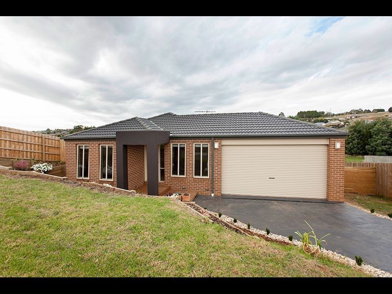 13 Melzak Way, Warragul VIC 3820