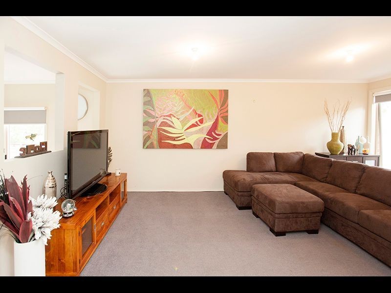 13 Melzak Way, Warragul VIC 3820