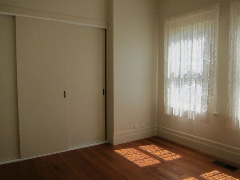 24 Witton Street, Warragul VIC 3820