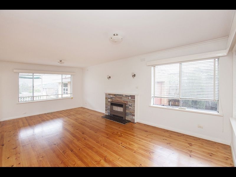 8 Montrose Street, Warragul VIC 3820
