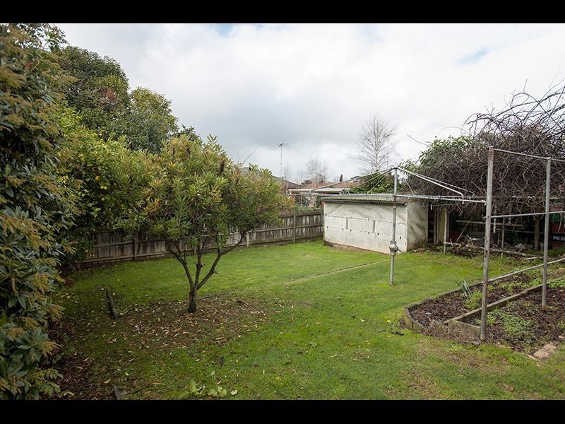 8 Montrose Street, Warragul VIC 3820
