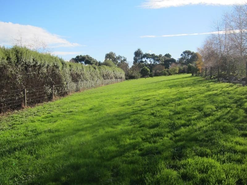 8 Fernery Boulevard, Warragul VIC 3820