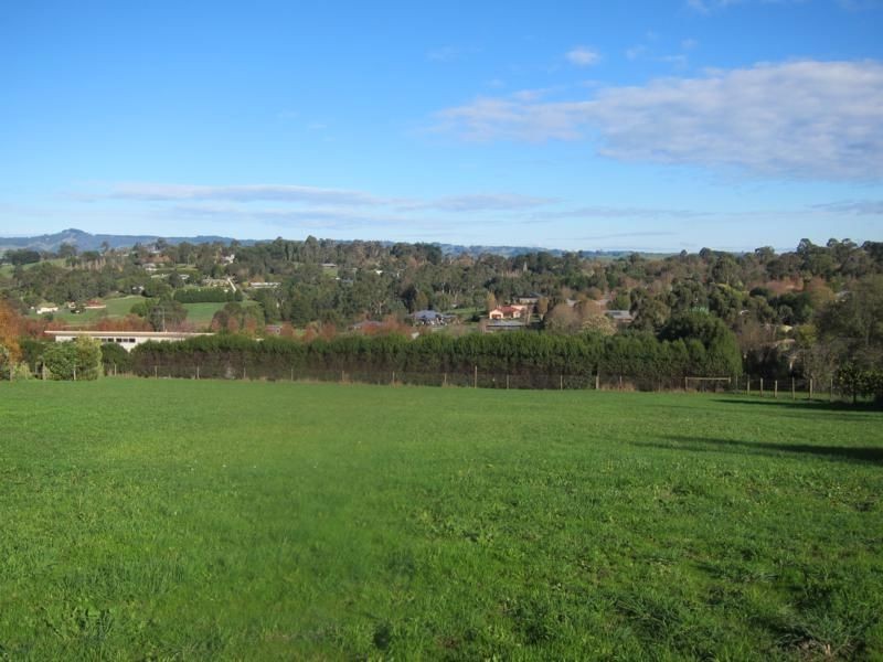 8 Fernery Boulevard, Warragul VIC 3820