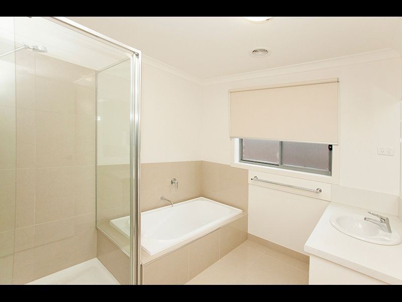 2 Poplar Close, Trafalgar VIC 3824