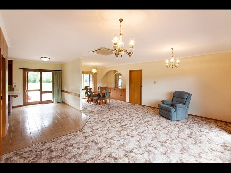 128 Cropleys Road, Ellinbank VIC 3821