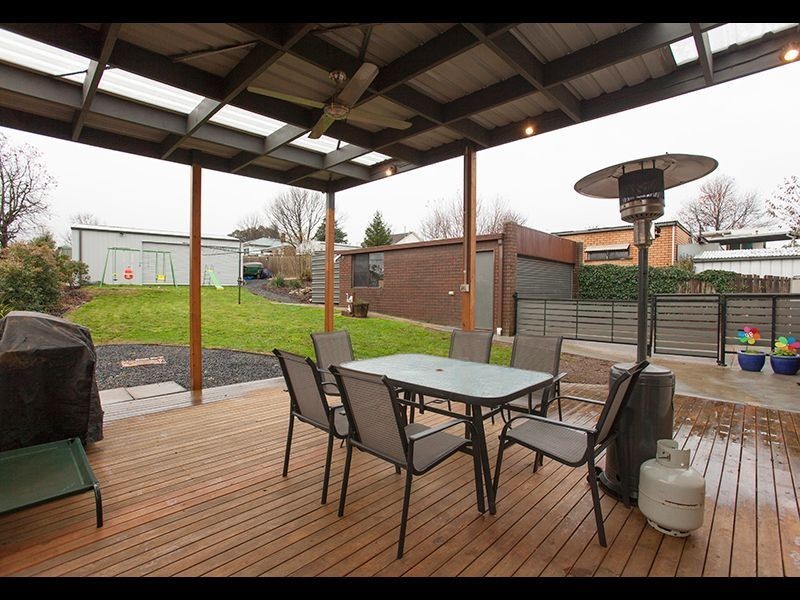 2 Western Park Drive, Warragul VIC 3820