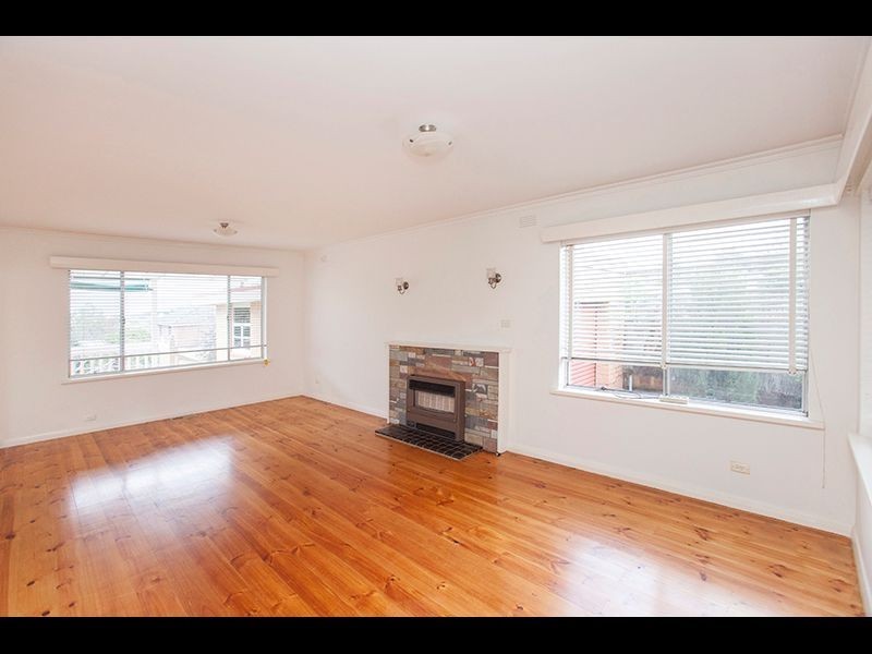 8 Montrose Street, Warragul VIC 3820
