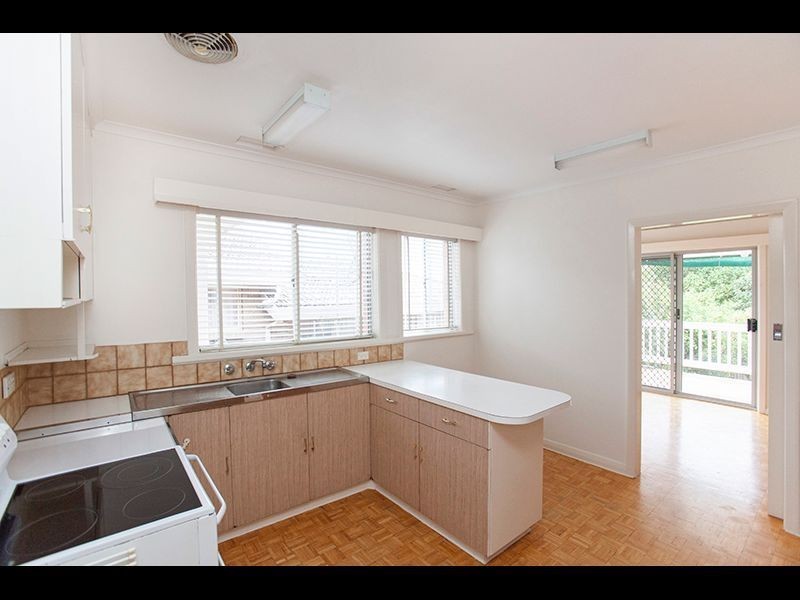 8 Montrose Street, Warragul VIC 3820