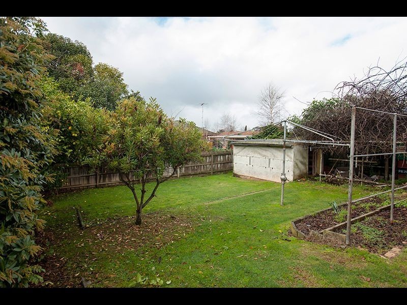 8 Montrose Street, Warragul VIC 3820