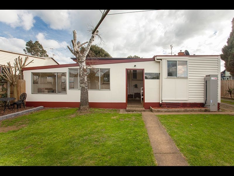 26 Centre Avenue, Warragul VIC 3820