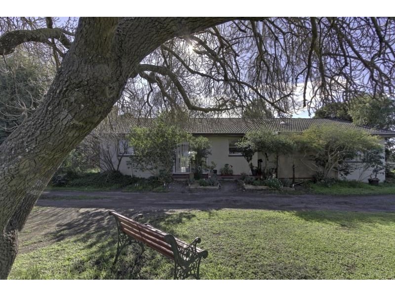 140 Phiddians Road, Goon Nure VIC 3875