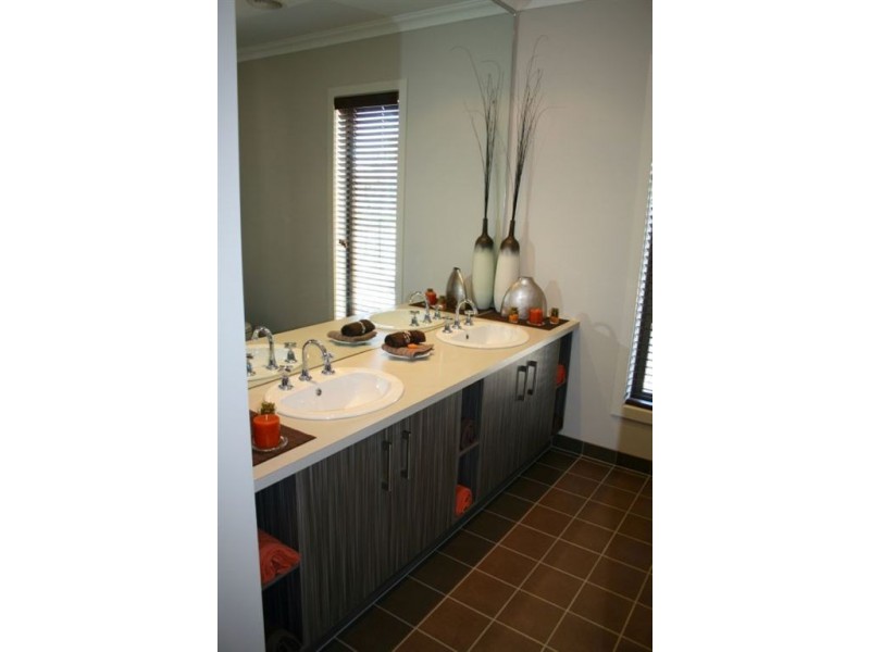 6 Armadale Drive, Warragul VIC 3820