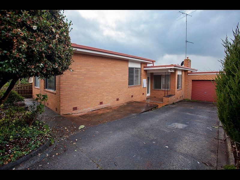 8 Montrose Street, Warragul VIC 3820