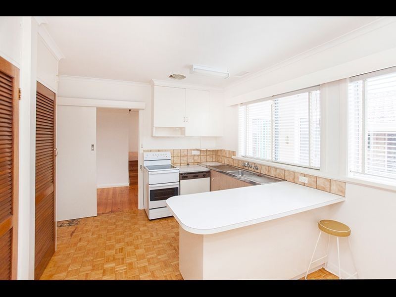 8 Montrose Street, Warragul VIC 3820