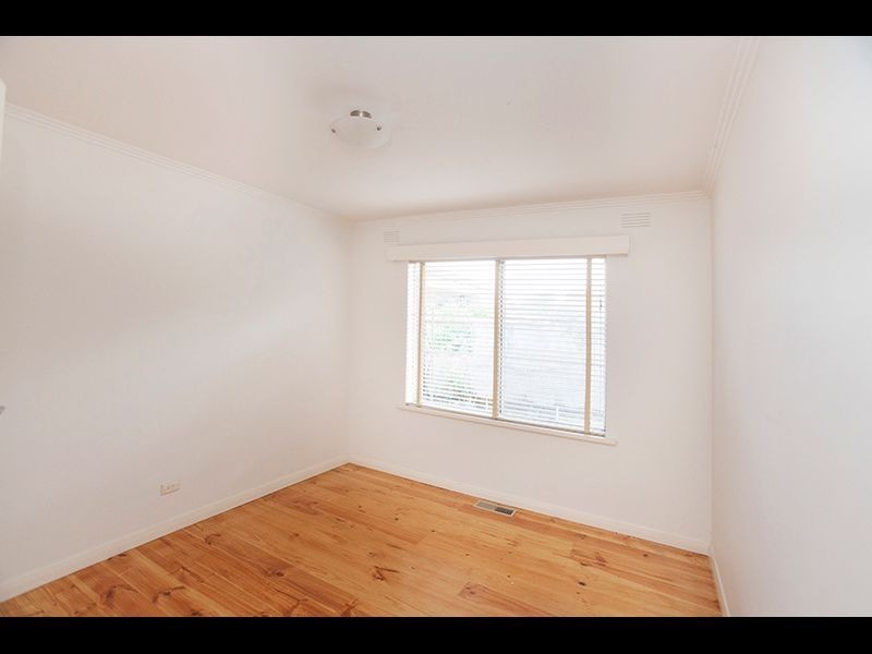 8 Montrose Street, Warragul VIC 3820